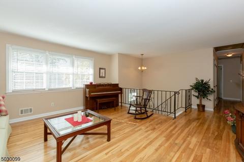372 Malcolm Ave, North Plainfield, NJ 07063 photo 6