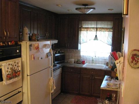 526 Delavan Ave, Newark, NJ 07107 photo 7