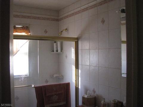 526 Delavan Ave, Newark, NJ 07107 photo 9