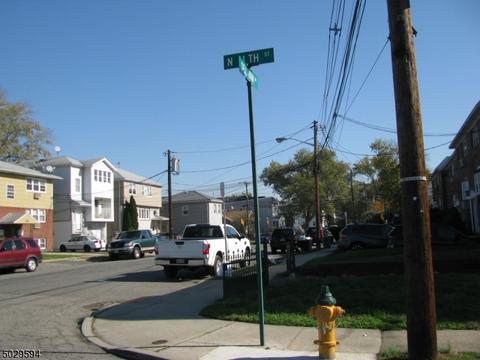526 Delavan Ave, Newark, NJ 07107 photo 13