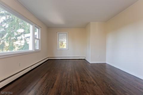 8 Davis Ave, Randolph, NJ 07869 photo 12