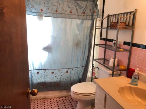 225 Franklin St, Hackettstown, NJ 07840 photo 9