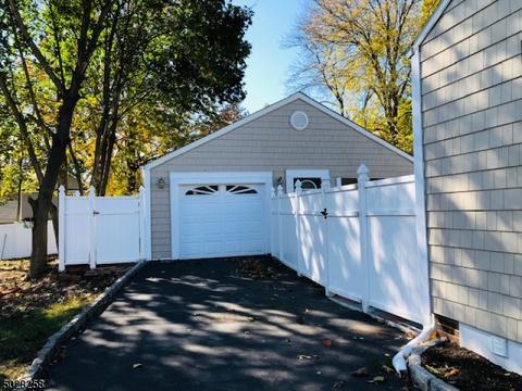 153 Barbara Dr, North Plainfield, NJ 07062 photo 11