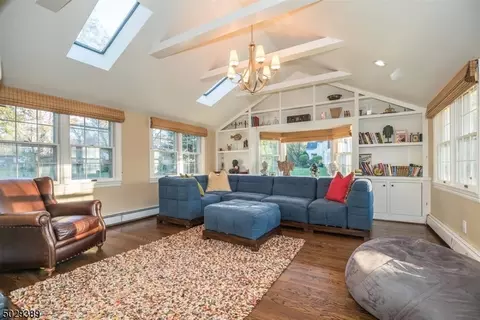 17 Thackeray Dr, Short Hills, NJ 07078 photo 5