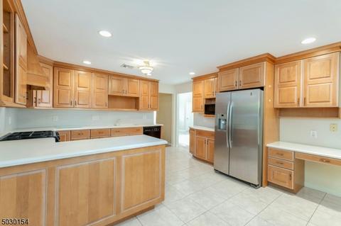 258 Cedar St, Cedar Grove, NJ 07009 photo 9