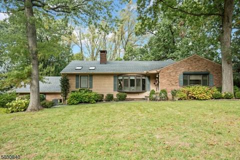19 Sharon Rd, Springfield, NJ 07081 photo 1