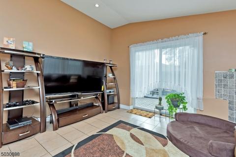 494 Malcolm Rd, Union, NJ 07083 photo 11