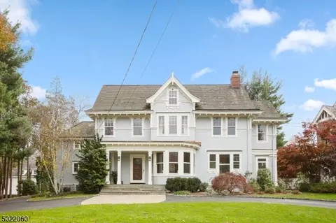 16 Edgewood Rd, Summit, NJ 07901 photo 2