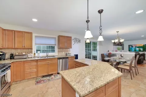 34 Shore Rd, Wayne, NJ 07470 photo 5