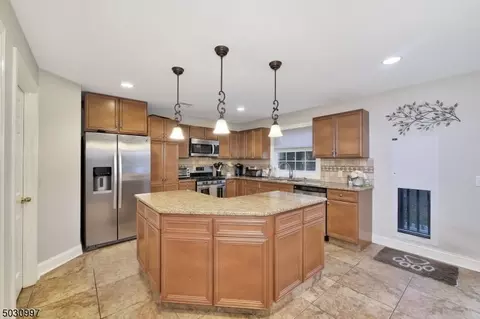 34 Shore Rd, Wayne, NJ 07470 photo 6