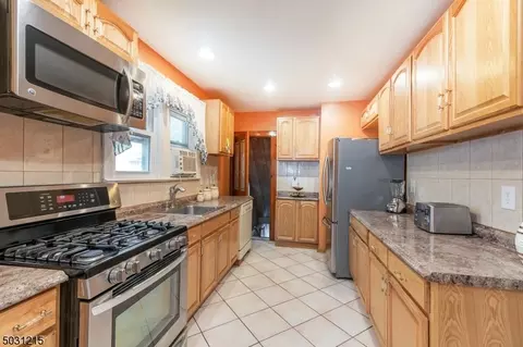 834 Broad St, Bloomfield, NJ 07003 photo 9