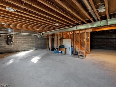 2 Darling Rd, Waldwick, NJ 07463 photo 22