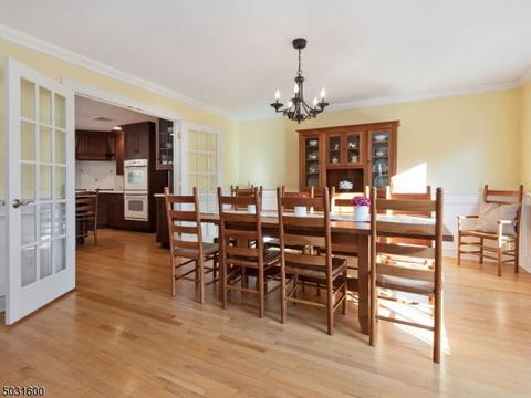 2 Darling Rd, Waldwick, NJ 07463 photo 8