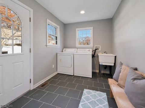 2 Darling Rd, Waldwick, NJ 07463 photo 14