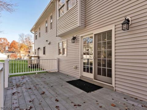 2 Darling Rd, Waldwick, NJ 07463 photo 23