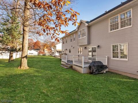 2 Darling Rd, Waldwick, NJ 07463 photo 24