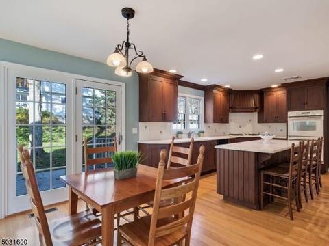 2 Darling Rd, Waldwick, NJ 07463 photo 9