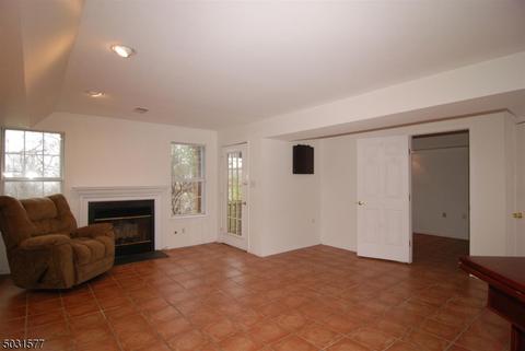 8 Rainier Ct, Hackettstown, NJ 07840 photo 17