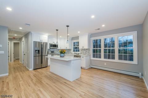 91 E Mountain Rd, Sparta, NJ 07871 photo 6