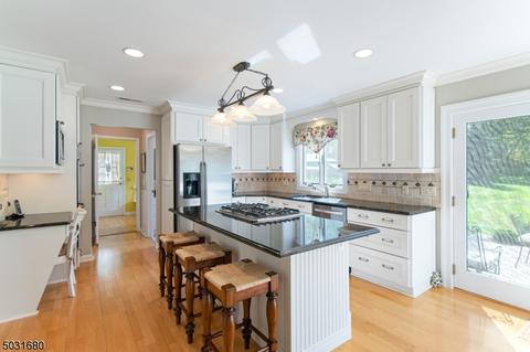 8 Dean Rd, Mendham, NJ 07945 photo 11
