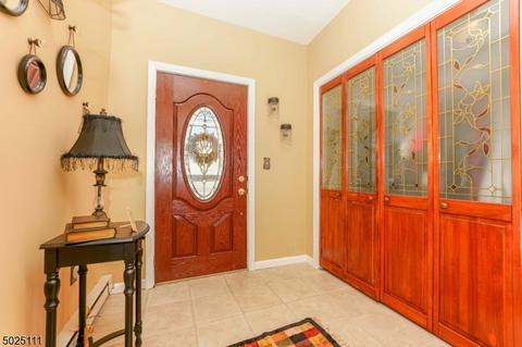 20 Duncan Pl, Nutley, NJ 07110 photo 3