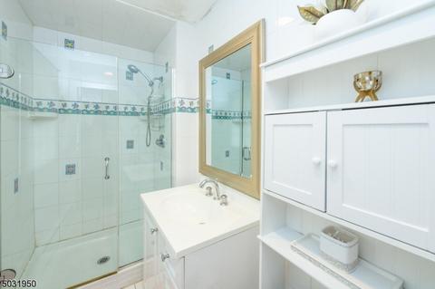 61 Hershey Rd, Wayne, NJ 07470 photo 15