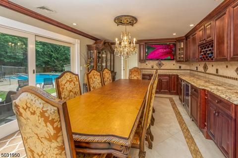 61 Hershey Rd, Wayne, NJ 07470 photo 3