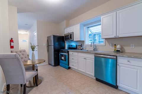 406 E 9th Ave, Roselle, NJ 07203 photo 5