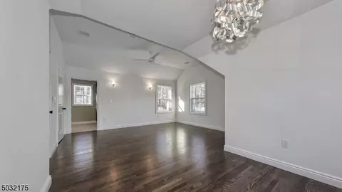 129 Chestnut Dr, Wayne, NJ 07470 photo 16