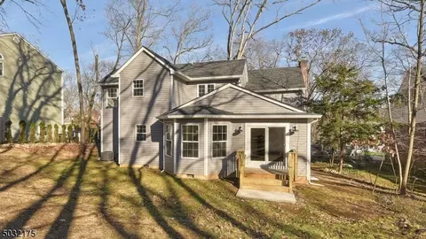 129 Chestnut Dr, Wayne, NJ 07470 photo 25