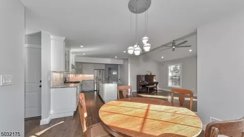 129 Chestnut Dr, Wayne, NJ 07470 photo 11