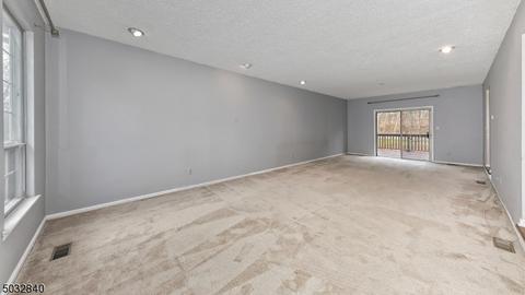 5 Teton Cir, Wayne, NJ 07470 photo 4