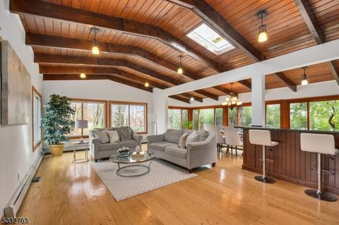 390 Summit Rd, Mountainside, NJ 07092 photo 3