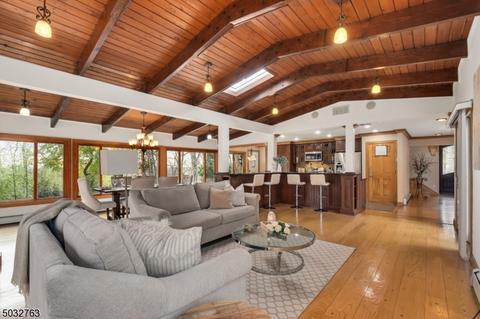 390 Summit Rd, Mountainside, NJ 07092 photo 2