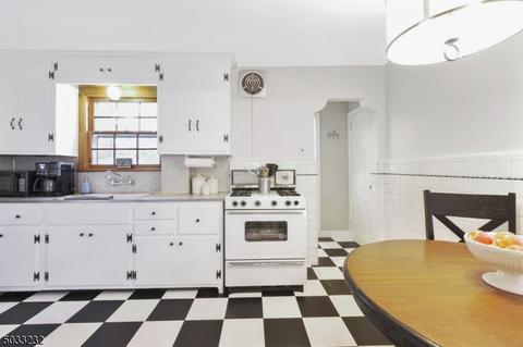 142 Bryant Ave, Springfield, NJ 07081 photo 8