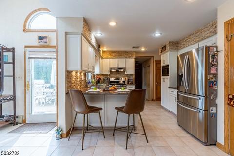 36 Camillo Dr, Wayne, NJ 07470 photo 4