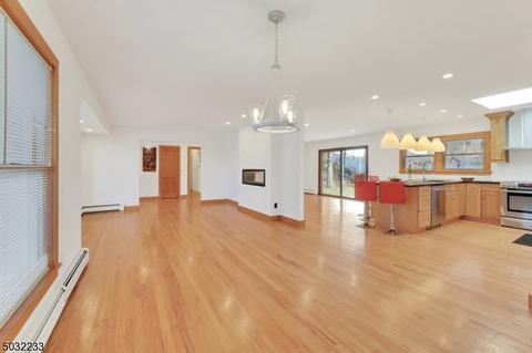 50 Palmer Dr, Wayne, NJ 07470 photo 3