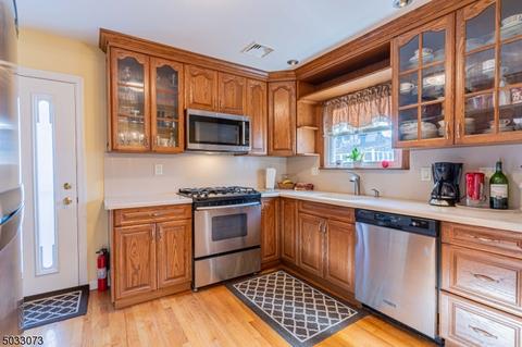 73 Deerfield Rd, Wayne, NJ 07470 photo 4