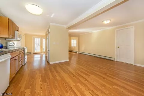 33 Shore Rd, Wayne, NJ 07470 photo 7