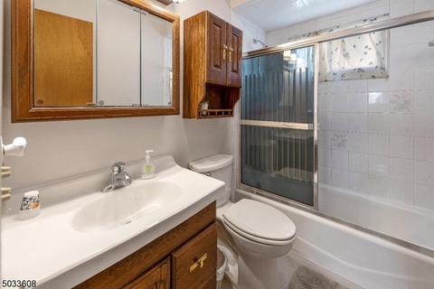 511 Herrick Dr, Dover, NJ 07801 photo 14