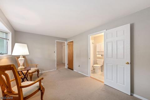 511 Herrick Dr, Dover, NJ 07801 photo 2