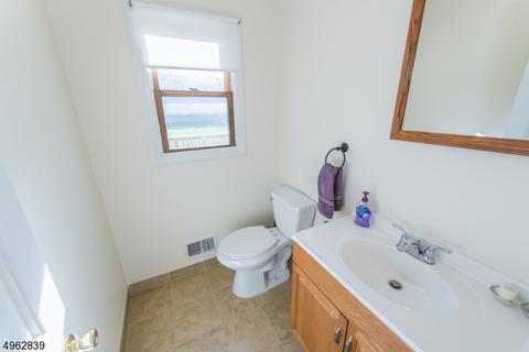 2 Andrews Rd, Randolph, NJ 07869 photo 17
