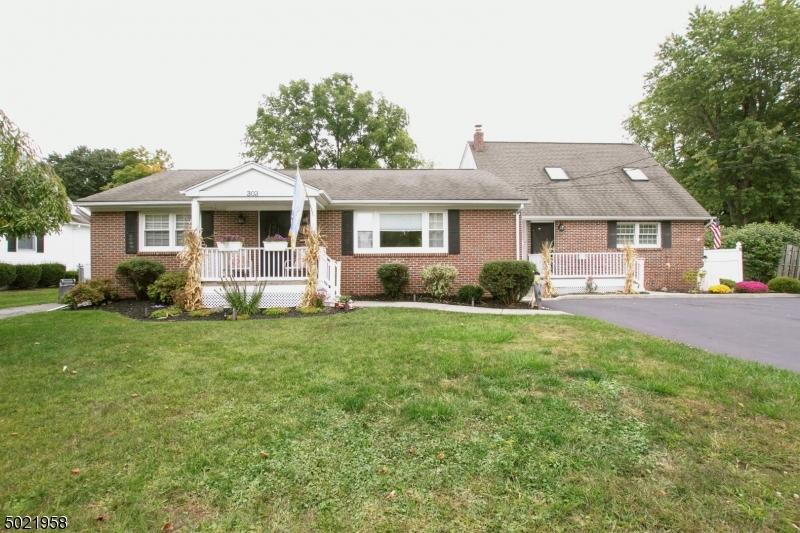 303 Franklin St, Hackettstown, NJ 07840 25 Photos MLS 3680055 Movoto