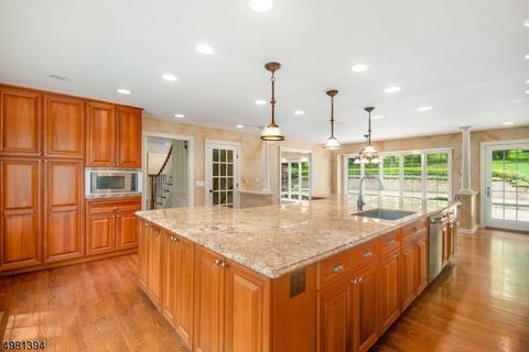 182 E Mendham Rd, Mendham, NJ 07945 photo 9