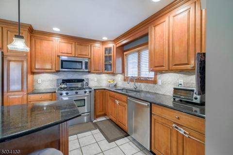 67 Stager St, Nutley, NJ 07110 photo 5
