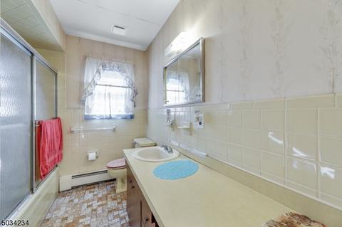 1694 Ratzer Rd, Wayne, NJ 07470 photo 9