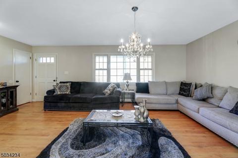 1694 Ratzer Rd, Wayne, NJ 07470 photo 3