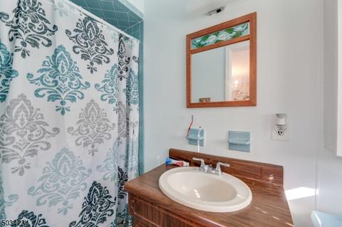 1694 Ratzer Rd, Wayne, NJ 07470 photo 11