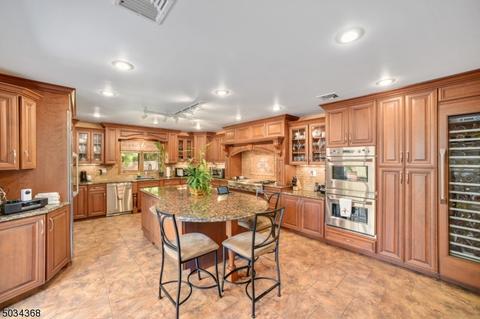 88 Tree Top Dr, Springfield, NJ 07081 photo 11