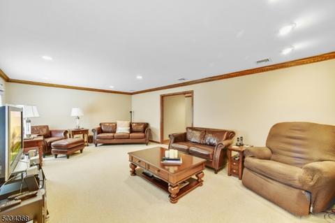 88 Tree Top Dr, Springfield, NJ 07081 photo 7